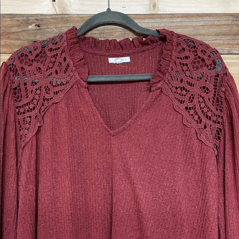 Maurices size 4X Burgundy Lace Shoulder Balloon Sleeve Soft and Stretchy Blouse - Picture 4 of 8